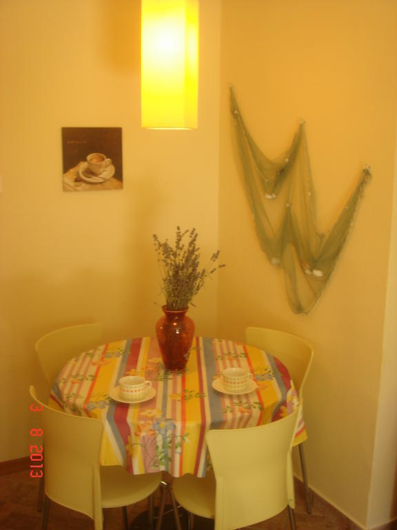 Apartments Renata Примоштен Номер фото